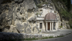 Temple de Saint Emidio alle Grotte