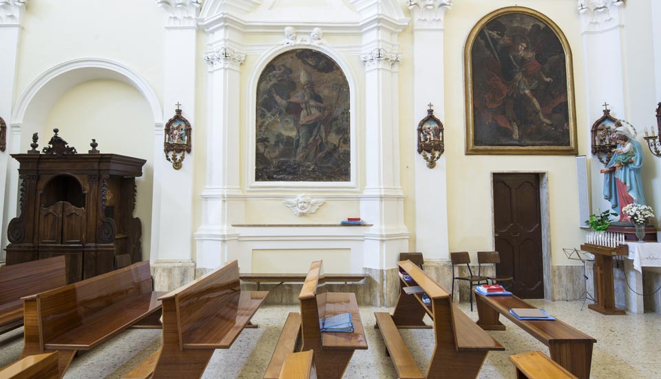 Chiesa di San Michele Arcangelo a Lisciano - Interno